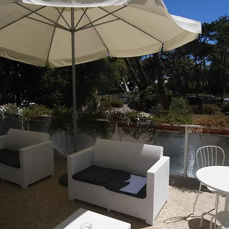 Moreri Hotel