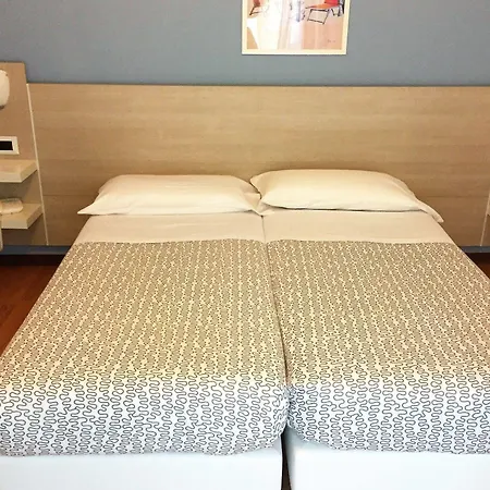 Hotel Moreri 3* Grado