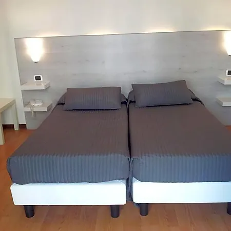 Hotel Moreri 3*